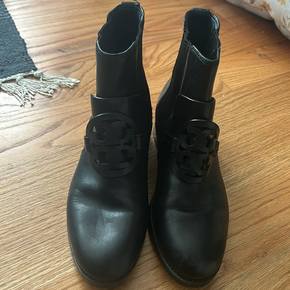 Tory Burch booties size 7.5. Genuine Leather
